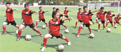 小小少年的足球梦,小小少年足球梦创作过程介绍