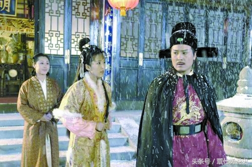 此人忠心爱国,追杀奸臣不遗余力,国灭未能殉国,理由是“怕痛”