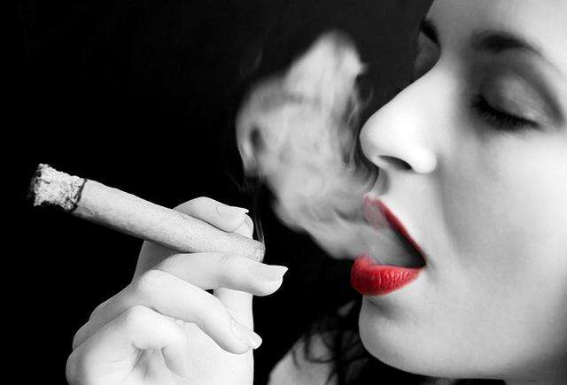 在家烟瘾发了没烟怎么办 (半夜烟瘾犯了没烟怎么办)