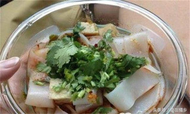 凉皮的制作方法家庭版电饼铛陕西,陕西最好吃的凉皮怎么做