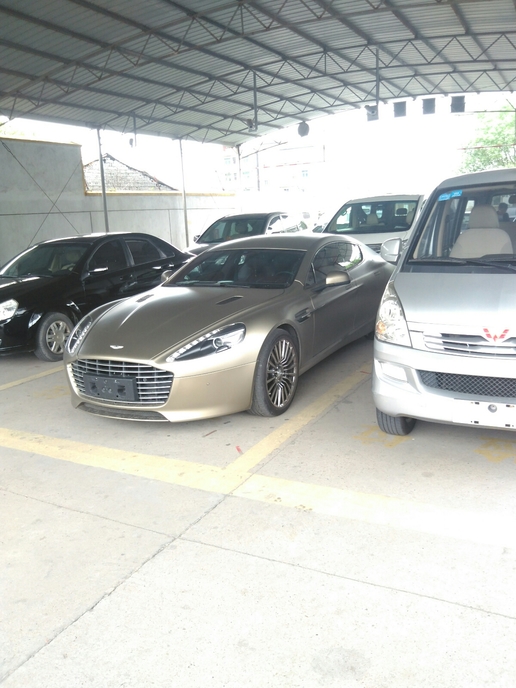 太有钱了！浙江二手车从业者带你看看正在准备过户的二手豪车们