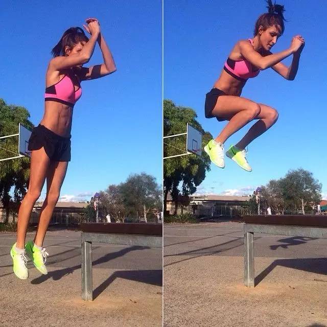 放下手中筷子,放下手里的筷子视频