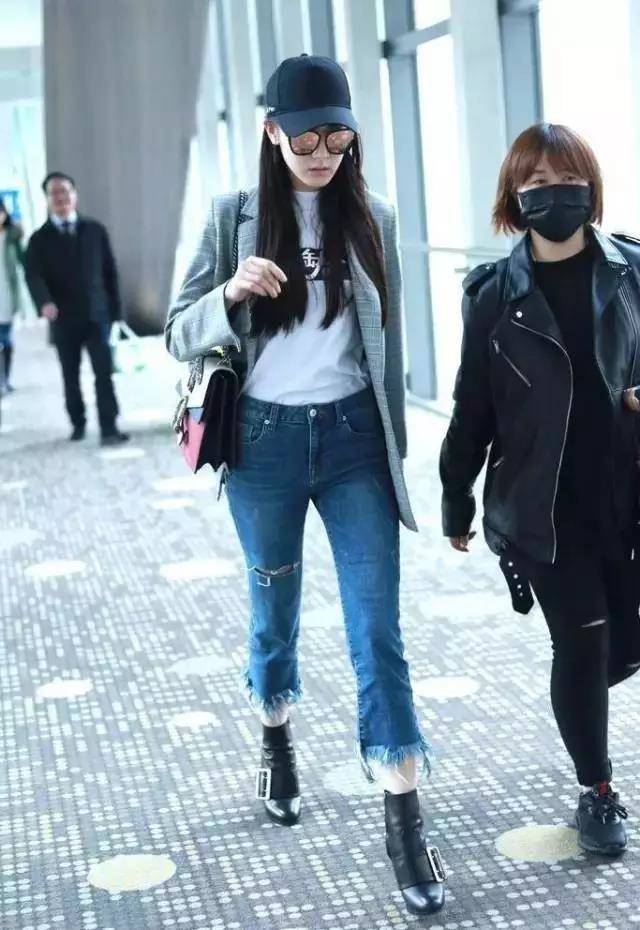 西装+T恤=时髦帅气又有女人味