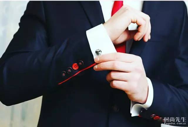 时尚经典袖扣,简约又大气的袖扣第5种