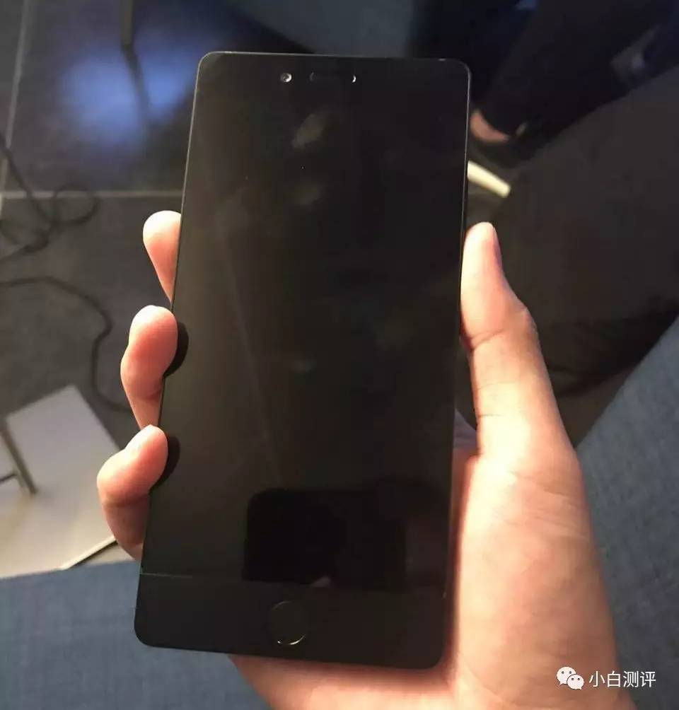 1499起关于坚果Pro你想知道的都在这（小白开箱）