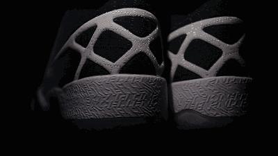 曾经这些鞋穿在脚下我没有珍惜,现在我跪着也找不回来了