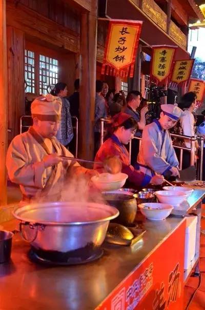 客场战胜中国队却被鼓掌欢呼,主场取胜