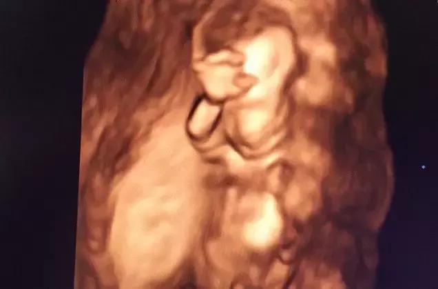 “深夜的地铁上，不只我一个人”|89条城市青年安全指南