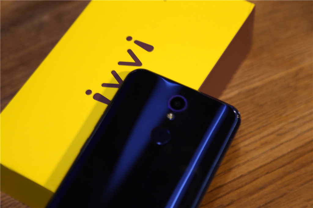 裸眼3d手机可播放高清视频,手机可以看3d电影吗用3d眼镜