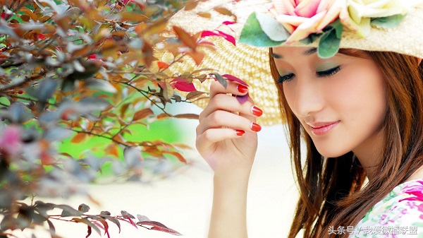 怎么跟闷骚的男生谈恋爱,怎样才能让闷骚男对自己产生好感