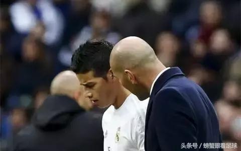 j罗正式加盟埃弗顿,j罗有没有加盟曼联