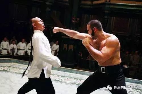 恒大五大战术,足球三后卫打法