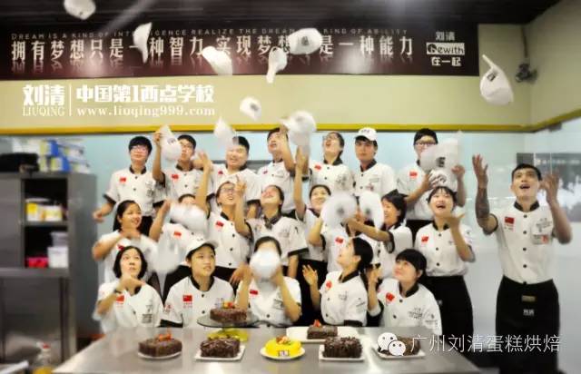 蛋糕店装修流程及注意事项,简约蛋糕店门面装修效果图