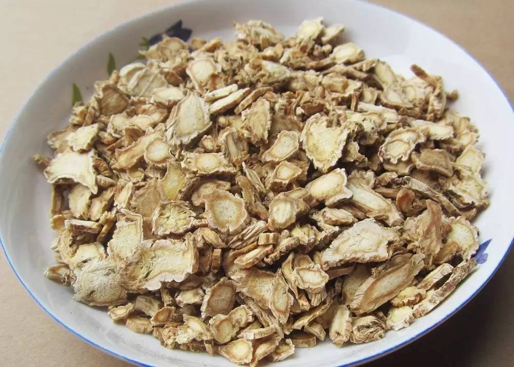 李老汉治糖病，一时省了钱，却最因低血糖昏迷，成了植物人