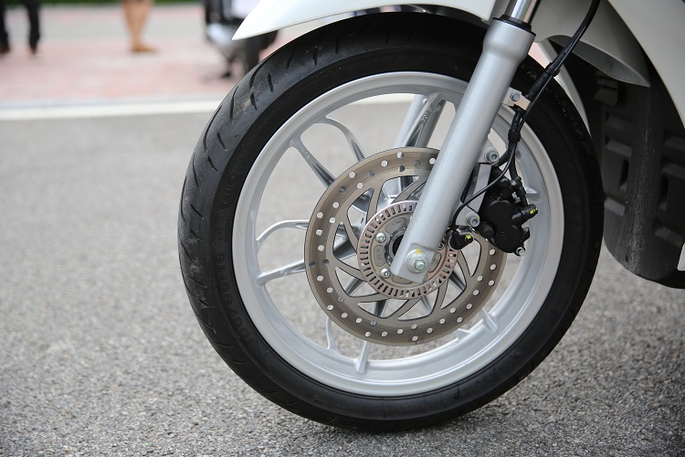 2020款比亚乔medley150liberty,比亚乔liberty150和medley150后挡泥板