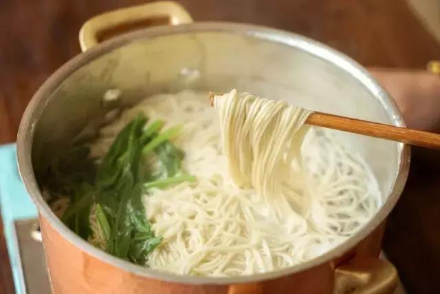 它叫小面,从此没有面敢叫大面