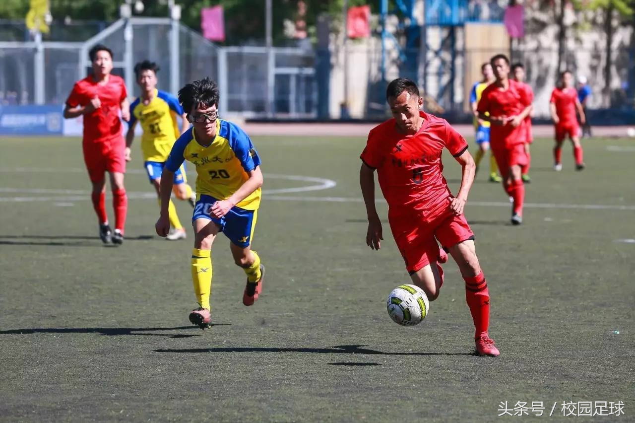 美少女大赛舞蹈,维吾尔族小姑娘舞蹈比赛视频