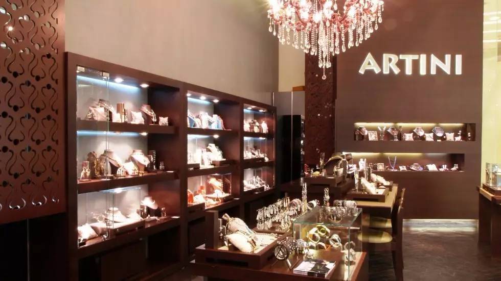 michaelkors二手回收,jimmychoo被mk收购