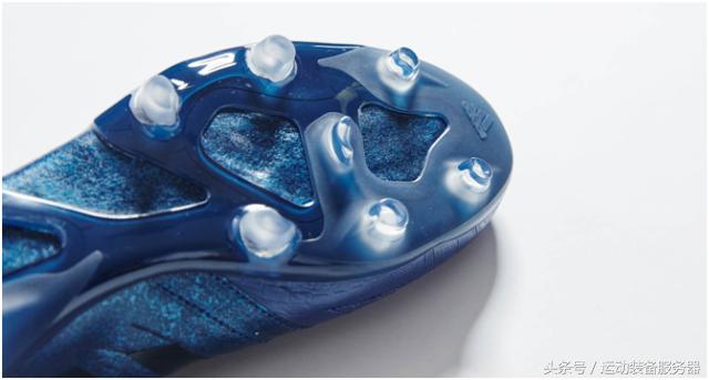 买不起正品足球鞋,glitchtf足球鞋