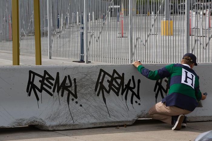 supreme潮流衣服,买supreme值吗