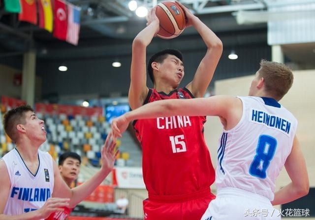 18岁篮球国家队,18岁小将一脚进球进入世界杯