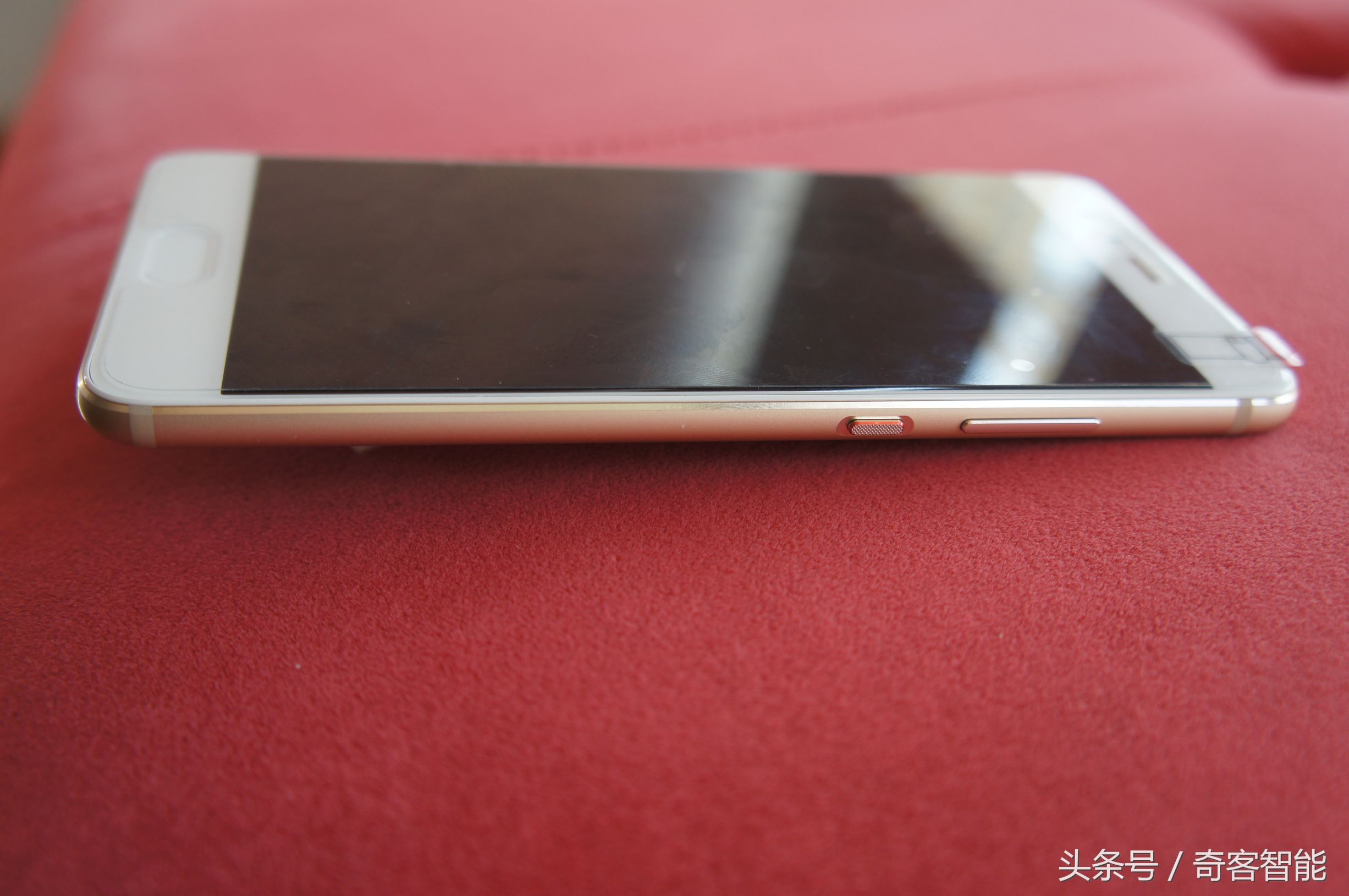 华为p10plus钻雕金,华为p10plus现在还值得买