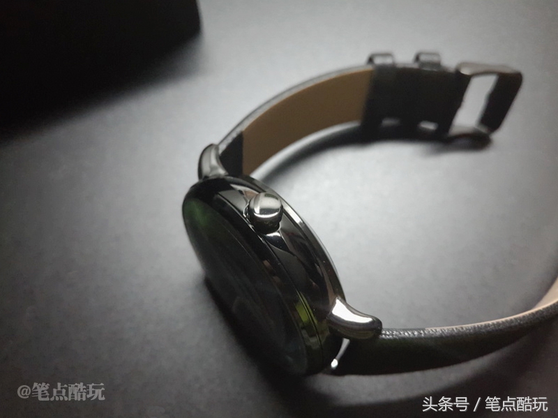 土曼手表,优雅不失奢华手表