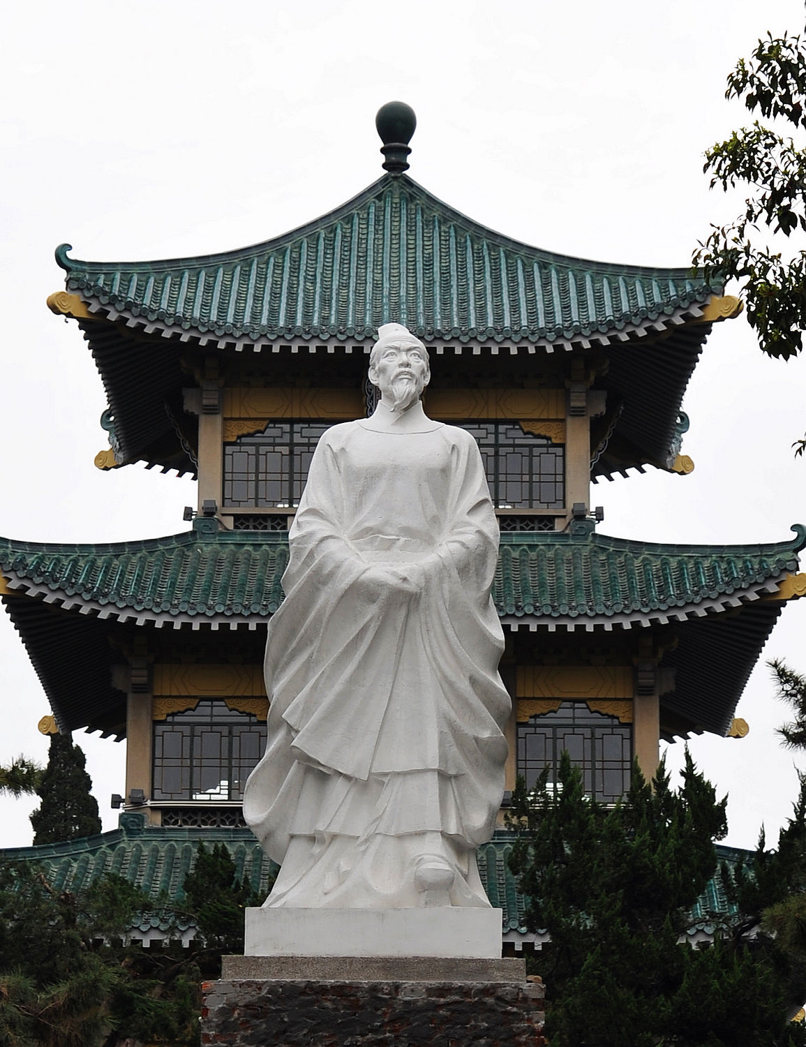 屈原爱国情怀的经典诗句摘抄,屈原表达自己爱国情怀的诗句