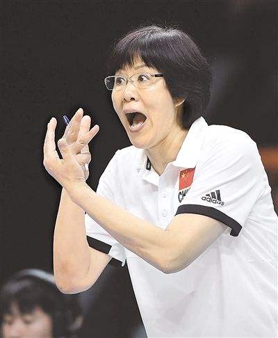 郎平兼任中国排协副主席“铁榔头”能否“敲”热中国排球市场？