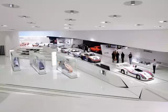 秋名山车神实现你的理想,怎么当一个合格的秋名山车神