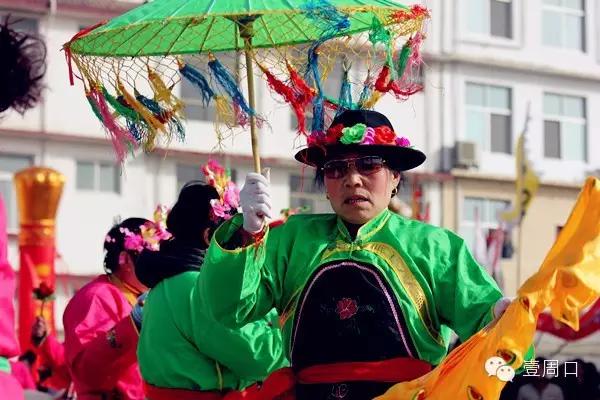 河南新县苏河镇闹元宵舞龙表演,舞龙舞狮闹元宵