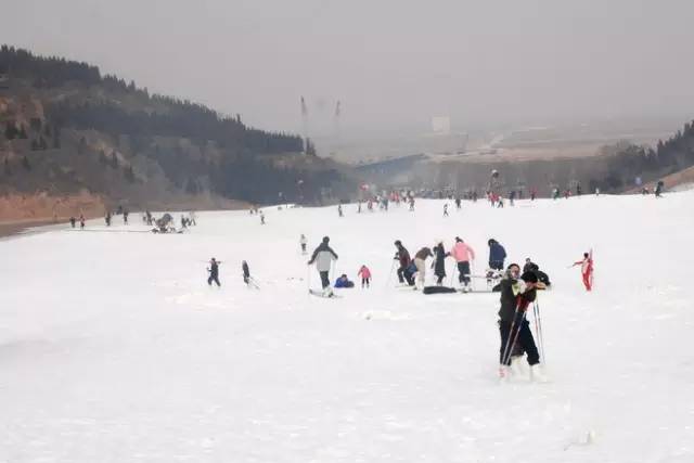 郑州春节滑雪好玩的地方排行榜,郑州桃花峪滑雪场门票