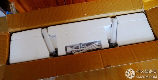 【良心定价的网吧利器,槽点需改进】惠科HKCX320曲面一体机拆机、升级配件及评测