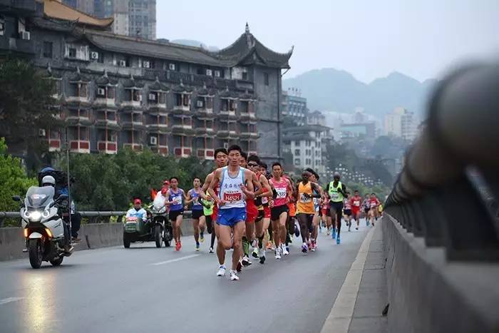 2021大理马拉松直播,大理马拉松直播现场半马