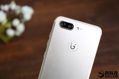 金立s10四摄价格,金立s10的手机测评