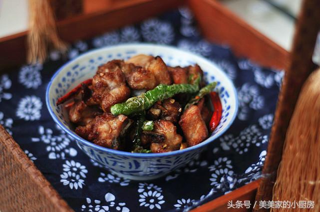 有这样的神器再也不怕剁辣椒了,有了这个神器再也不怕剁蒜蓉了