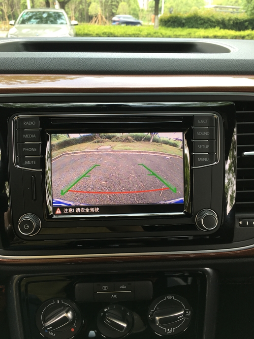 新到17年大众甲壳虫,14年大众甲壳虫白色驾驶感受