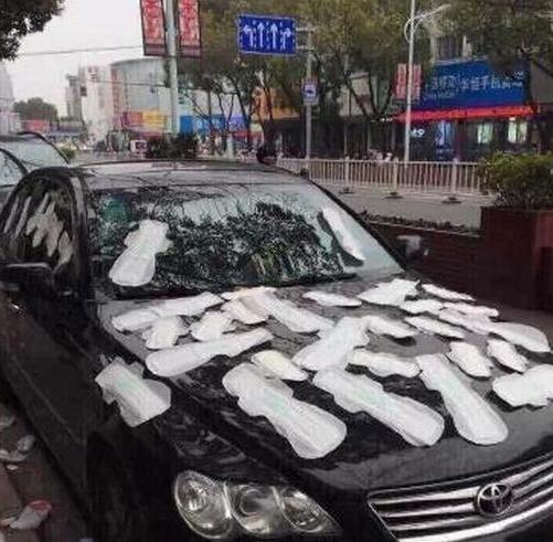 千万不要这样惩治乱停车,乱停车那些解气的结局