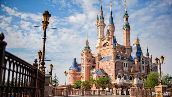 上海迪士尼玩住什么酒店划算,去上海迪士尼住哪里比较方便