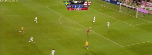 盘点绿茵场上精彩过人,比武打片还精彩的格斗比赛