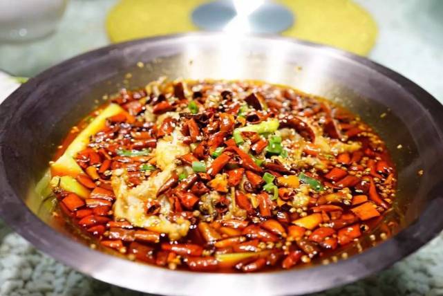 青岛老地方沸腾鱼馆,青岛沸腾鱼庄