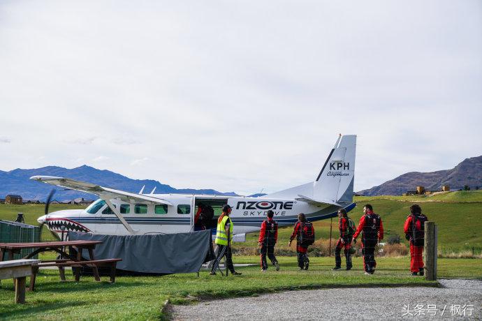 新西兰皇后镇卡瓦劳大桥蹦极,皇后镇新西兰蹦极