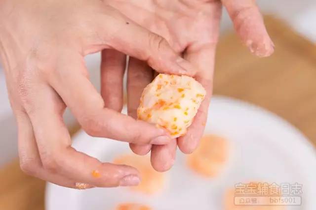 宝宝不爱吃鱼该怎么做,宝宝突然不爱吃鱼虾