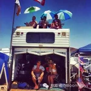 去沙漠参加音乐节,去沙漠玩耍是什么体验