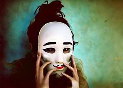 胆子太小怕黑怕鬼是什么心理疾病,怕鬼怕黑是什么心理