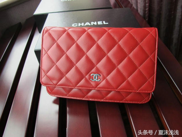 香奈儿包包仿冒品和正品区别,香奈儿包包如何辨别真假
