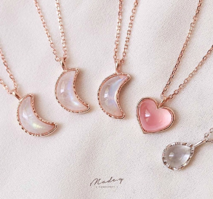 你的少女心被你承包了,你的少女心由我来守护下一句