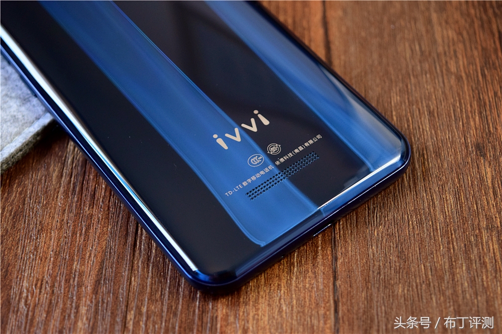 超逼真的裸眼3d壁纸手机,裸眼3d屏幕手机好用吗