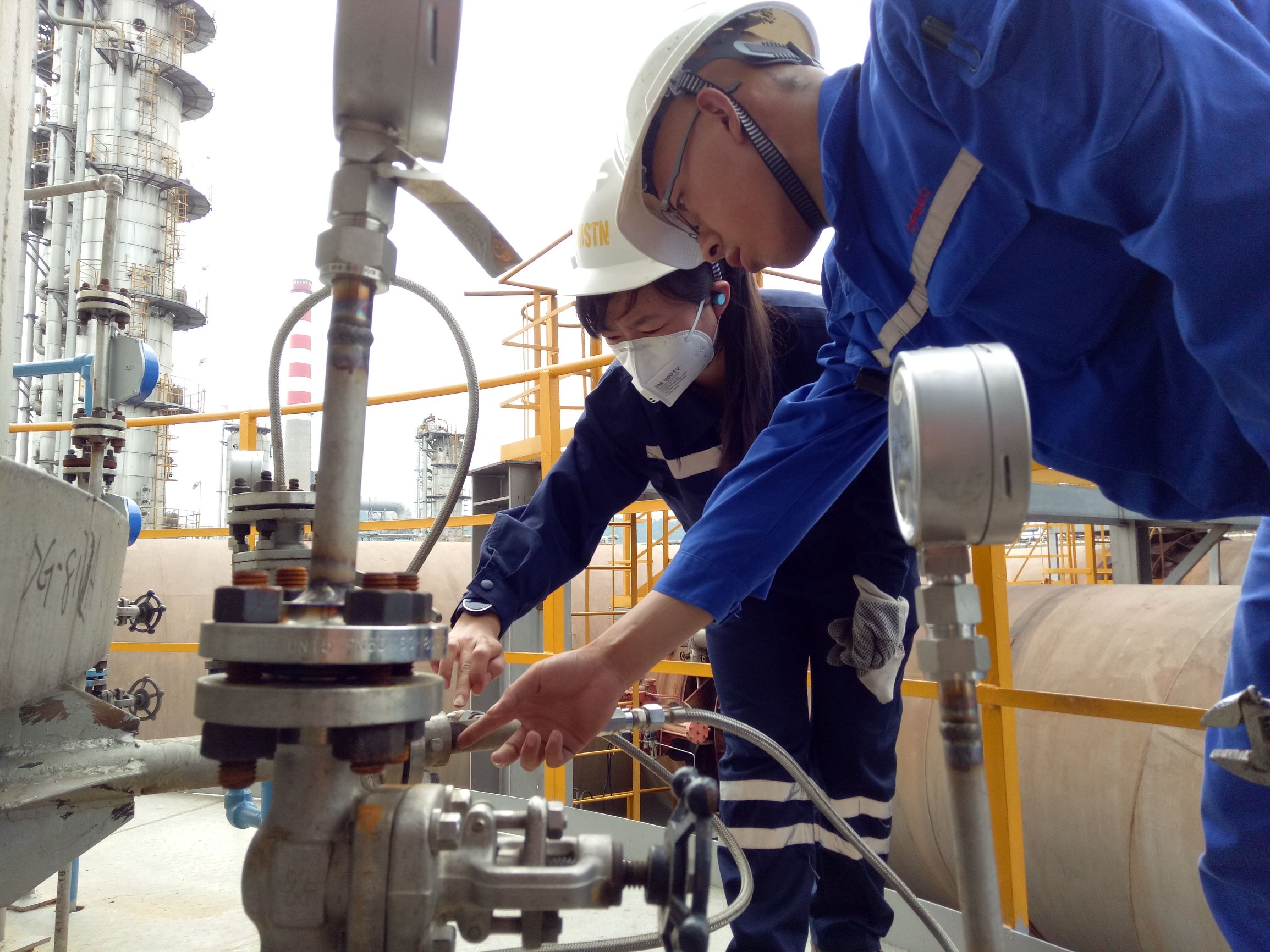 广西石化钦州石化全景,广西钦州石化现场工作视频