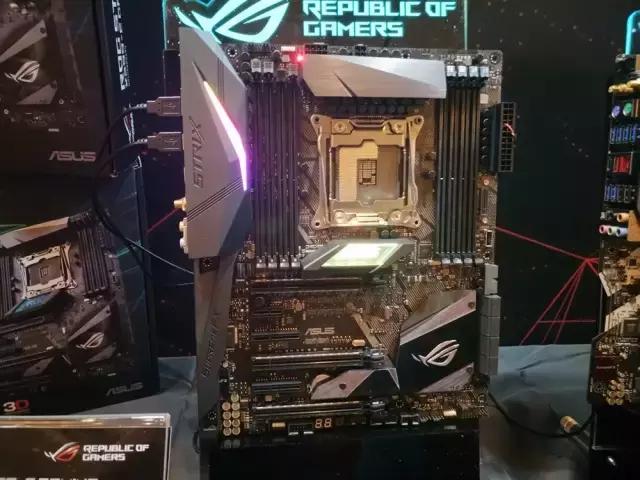 MC带你逛ComputeX：ASUS敲响高性能乐章